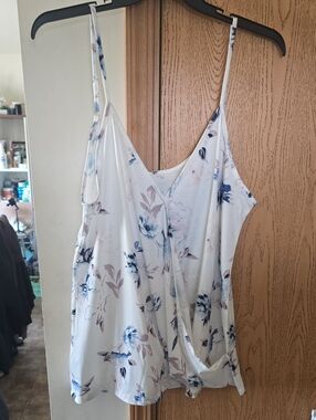 Floral V-Neck Spaghetti Adjustable Strap Tank Top - White and Blue